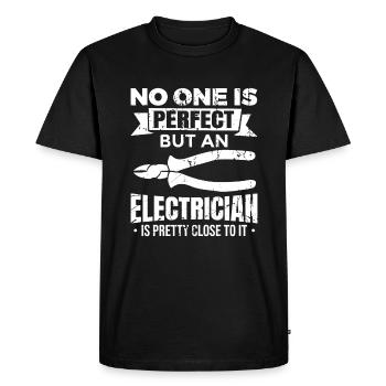 Electrical Engineer Witz - Men's Premium Organic T-Shirt - black - Front - Nico (187cm)