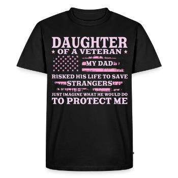 Fille d’un vétéran du drapeau américain avec un design rose - T-shirt Premium bio Homme - noir - Devant - Nico (187cm)