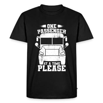 Un passager à la fois, s’il vous plaît - T-shirt Premium bio Homme - noir - Devant - Nico (187cm)