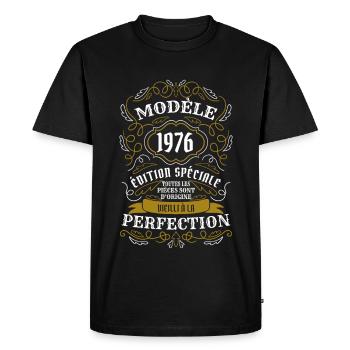 Model 1976 Special Edition Aged with Perfecti - Men's Premium Organic T-Shirt - black - Front - Nico (187cm)