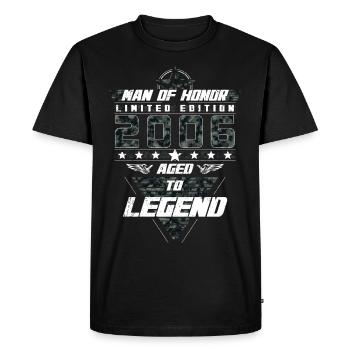 Man of Honor Year of Birth 2006 Camouflage Gift - Men's Premium Organic T-Shirt - black - Front - Nico (187cm)