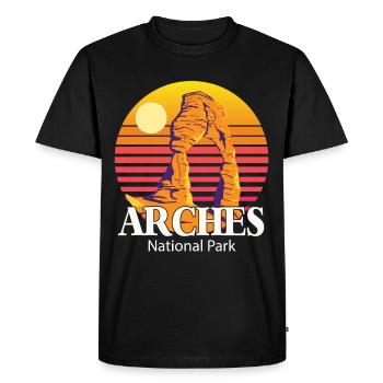 Arches National Park in Utah with Canyons Mountains - Men's Premium Organic T-Shirt - black - Front - Nico (187cm)