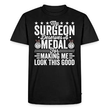 Un chirurgien plasticien mérite une médaille - T-shirt Premium bio Homme - noir - Devant - Nico (187cm)