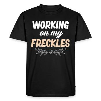 Working On My Freckles Funny - Men's Premium Organic T-Shirt - black - Front - Nico (187cm)