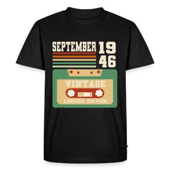 76th Birthday September Vintage 1947 Vintage - Men's Premium Organic T-Shirt - black - Front - Nico (187cm)