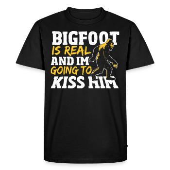 Bigfoot Is Real And Im Going To Kiss Him Sasquatch - Men's Premium Organic T-Shirt - black - Front - Nico (187cm)