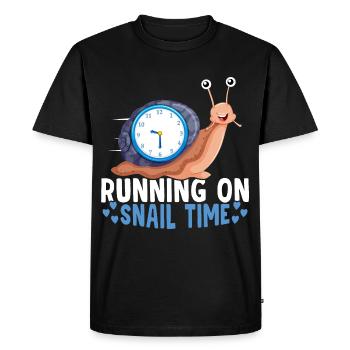 Snail lover runs on snail time - Men's Premium Organic T-Shirt - black - Front - Nico (187cm)