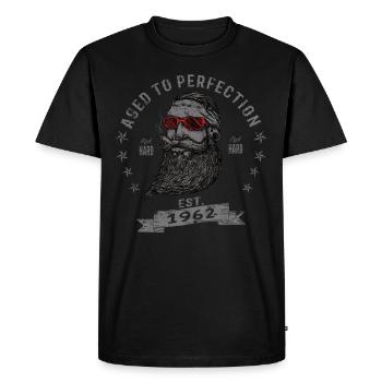 1962 Birthday Aged to perfection Old Man - Men's Premium Organic T-Shirt - black - Front - Nico (187cm)
