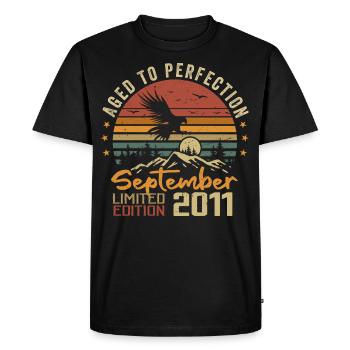 September 2011 Anniversaire Nées en Septembre 2011 - T-shirt Premium bio Homme - noir - Devant - Nico (187cm)