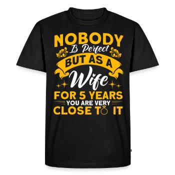 5. Anniversaire de mariage Couple Design 5 ans de mariage - T-shirt Premium bio Homme - noir - Devant - Nico (187cm)