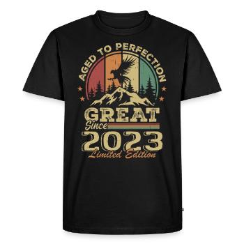 Vintage Birthday 2023 - Retro Gift Idea 2023 - Men's Premium Organic T-Shirt - black - Front - Nico (187cm)