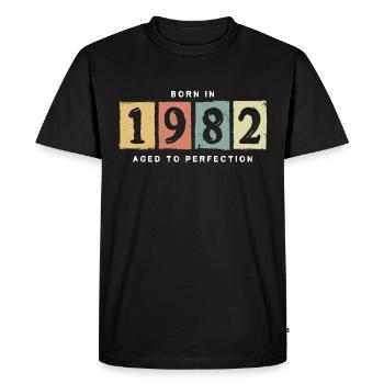 1982 Birthday vintage gift idea - Men's Premium Organic T-Shirt - black - Front - Nico (187cm)