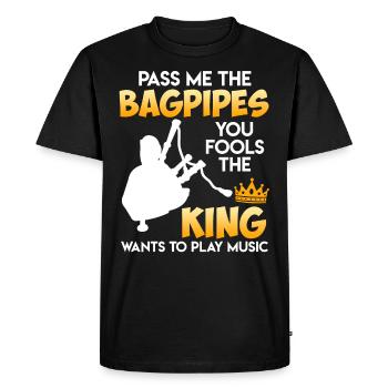 The king wants to make music hands me the bagpipes - Men's Premium Organic T-Shirt - black - Front - Nico (187cm)
