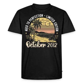 Né en octobre 2012 Légendaire depuis octobre 2012 - T-shirt Premium bio Homme - noir - Devant - Nico (187cm)