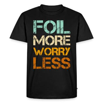 Wingfoil Plus De Soucis Moins - Wingfoil Hydrofoil - T-shirt Premium bio Homme - noir - Devant - Nico (187cm)