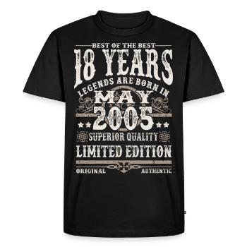 Born in May 2005 - 18 years old - Men's Premium Organic T-Shirt - black - Front - Nico (187cm)