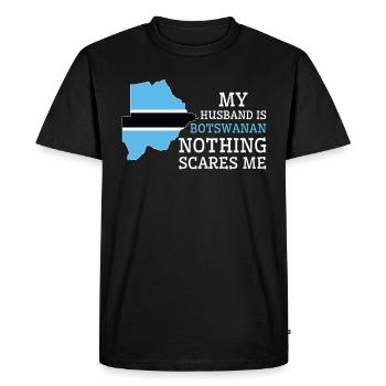 Rien ne me fait peur Ma femme est originaire du Botswana - T-shirt Premium bio Homme - noir - Devant - Nico (187cm)