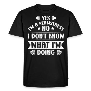 Oui je suis couturière Non je ne sais pas - T-shirt Premium bio Homme - noir - Devant - Nico (187cm)