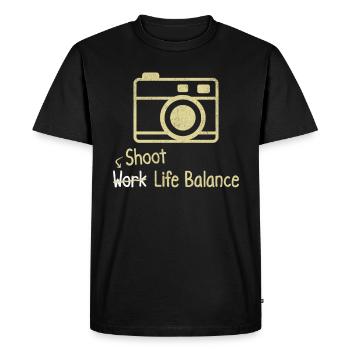 Photographier le travail d’un photographe d’équilibre de vie - T-shirt Premium bio Homme - noir - Devant - Nico (187cm)