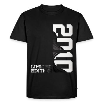 ÉDITION LIMITÉE 2010 16E ANNIVERSAIRE - T-shirt Premium bio Homme - noir - Devant - Nico (187cm)