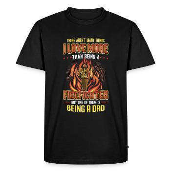 Firefighter Stolz Firefighter Papa - Men's Premium Organic T-Shirt - black - Front - Nico (187cm)