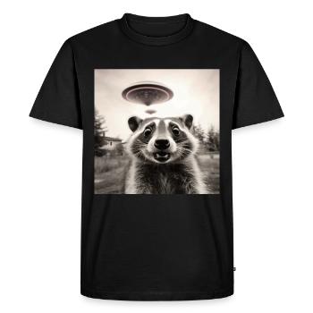 Funny Frightened Raccoon Selfie UFO Alien - Men's Premium Organic T-Shirt - black - Front - Nico (187cm)