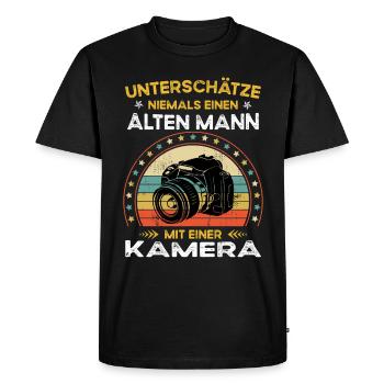 Never underestimate old man with a camera - Men's Premium Organic T-Shirt - black - Front - Nico (187cm)