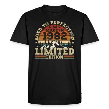 Retro birthday present from the vintage 1982 - Men's Premium Organic T-Shirt - black - Front - Nico (187cm)