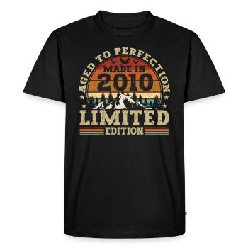 Retro birthday present from the vintage 2010 - Men's Premium Organic T-Shirt - black - Front - Nico (187cm)