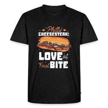 L’amour à la première bouchée - Philly Cheesesteak - T-shirt Premium bio Homme - noir - Devant - Nico (187cm)