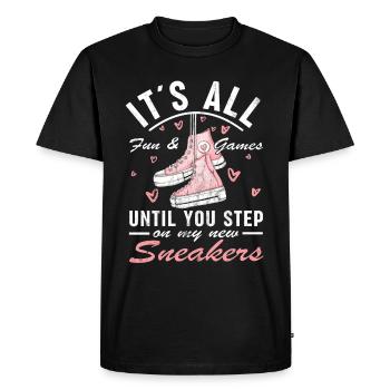 Fan de chaussures « Tu marches sur mes baskets » - T-shirt Premium bio Homme - noir - Devant - Nico (187cm)