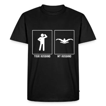 Son mari - Mon mari - Swimming - T-shirt Premium bio Homme - noir - Devant - Nico (187cm)