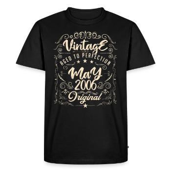 Vintage born in May 2006. Anniversary May 2006. - Men's Premium Organic T-Shirt - black - Front - Nico (187cm)