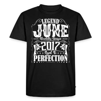 juin 2017. Anniversaire juin 2017 Cadeau juin 2017 - T-shirt Premium bio Homme - noir - Devant - Nico (187cm)