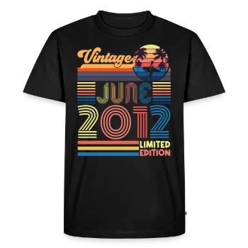 Anniversaire juin 2012. Cadeau Juin 2012 June 2012 - T-shirt Premium bio Homme - noir - Devant - Nico (187cm)