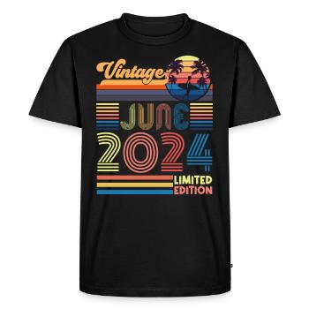 Anniversaire juin 2024. Cadeau Juin 2024 June 2024 - T-shirt Premium bio Homme - noir - Devant - Nico (187cm)