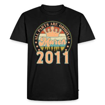 Mars 2011. Cadeau d’anniversaire mars 2011. March. - T-shirt Premium bio Homme - noir - Devant - Nico (187cm)
