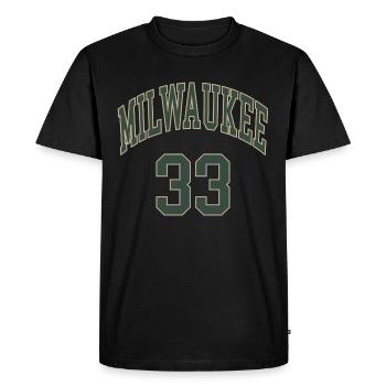 Milwaukee 33 - Men's Premium Organic T-Shirt - black - Front - Nico (187cm)