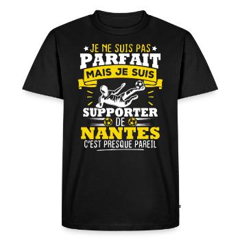 pas parfait mais je suis supporter de Nantes - T-shirt Premium bio Homme - noir - Devant - Nico (187cm)