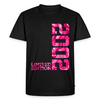 24E ANNIVERSAIRE ÉDITION LIMITÉE ROSE 2002 - T-shirt Premium bio Homme - noir - Devant - Nico (187cm)