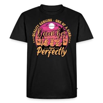 December 1952 Birthday 1952 Retro 1952 December - Men's Premium Organic T-Shirt - black - Front - Nico (187cm)