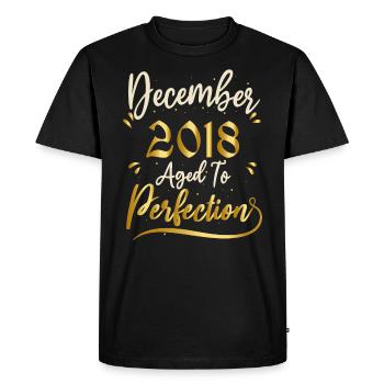 Décembre 2018 Décembre anniversaire December 2018 - T-shirt Premium bio Homme - noir - Devant - Nico (187cm)