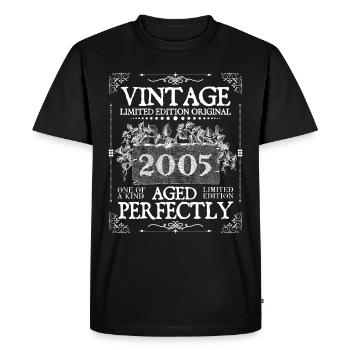 2005| Vintage Perfectly since 2005 birthday - Men's Premium Organic T-Shirt - black - Front - Nico (187cm)