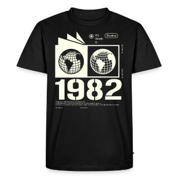 Vintage 1982 Retro Birthday Gift 1982 - Men's Premium Organic T-Shirt - black - Front - Nico (187cm)