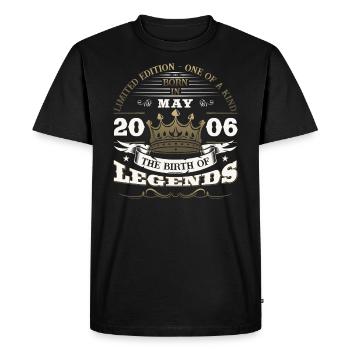 Légende Mai 2006 Millésime 2006 Anniversaire 2006 - T-shirt Premium bio Homme - noir - Devant - Nico (187cm)