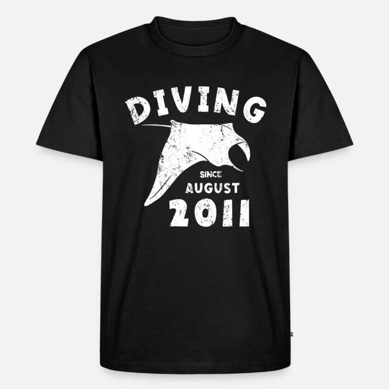 Taucher Geburtstag - Diving since August 2011 - Männer Premium Bio T-Shirt - Schwarz