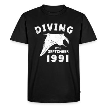 Anniversaire du plongeur - Plongée depuis septembre 1991 - T-shirt Premium bio Homme - noir - Devant - Nico (187cm)