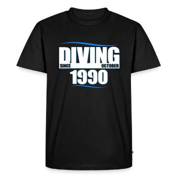Anniversaire du plongeur - Plongée depuis octobre 1990 - T-shirt Premium bio Homme - noir - Devant - Nico (187cm)