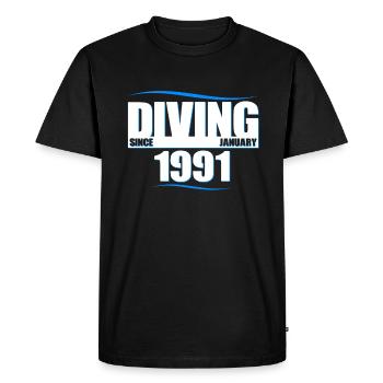 Anniversaire du plongeur - Plongée depuis janvier 1991 - T-shirt Premium bio Homme - noir - Devant - Nico (187cm)