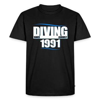 Anniversaire du plongeur - Plongée depuis août 1991 - T-shirt Premium bio Homme - noir - Devant - Nico (187cm)